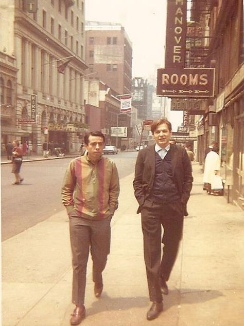 Sergio Mendes 14 de janeiro / 2016· 1962, my first time walking the streets of New York City with my dear friend and mentor maestro Antonio Carlos Jobim. Completely surreal... for a young kid from Niteroi to get this opportunity... This was the moment when the Bossa Nova craze began in America. The #MadMen of #BossaNova Astrud Gilberto, Bossa Nova Music, Sergio Mendes, Arte Jazz, 60s Music, Face The Music, Extraordinary People, Jazz Blues, Bossa Nova