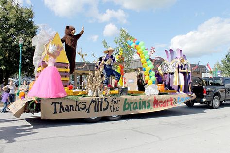 Peter Pan Parade Float, Peter Pan Float Parade, Float Themes, Cheer Homecoming, Homecoming Floats, Homecoming Themes, Harvest Day, Homecoming Parade, Resident Assistant