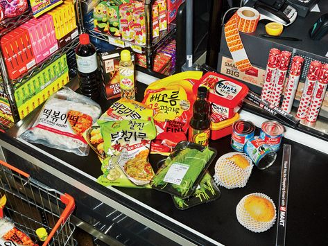 How to Shop a Korean Supermarket: a Chef's Guide to Hmart | Deuki Hong shows us his favorite Korean grocery picks ahead of the national supermarket chain's first food hall opening in Austin. Normal Aesthetic, Korean Supermarket, Korean Food Store, Korean Life, Korean Grocery, H Mart, Wine Magazine, Korean Cooking, Korean Recipes