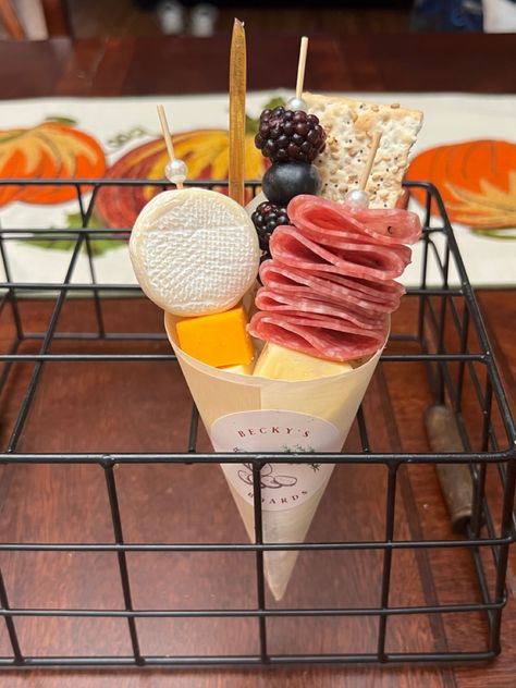 Charcuterie Cones Diy, Charcuterie Cones, Food Decorating, Charcuterie Platter, Catering Ideas, Harvest Table, Food Decoration, Brie, Soul Food