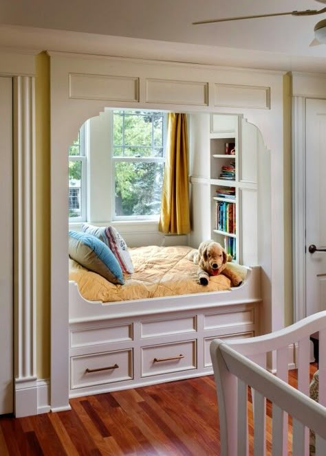 Bed In Nook, Bed Reading Nook, Bed Nooks, Built In Beds, Cama Closet, Window Seat Ideas, Alcove Bed, Bed Nook, Window Seat Design