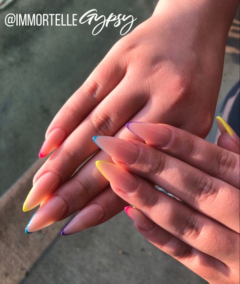 Summer Pointed Nails, Simple Stiletto Nails, Aqua Nails, Pointy Nails, Pointed Nails, French Tip Acrylic Nails, Almond Nails Designs, Bright Nails, Rainbow Nails