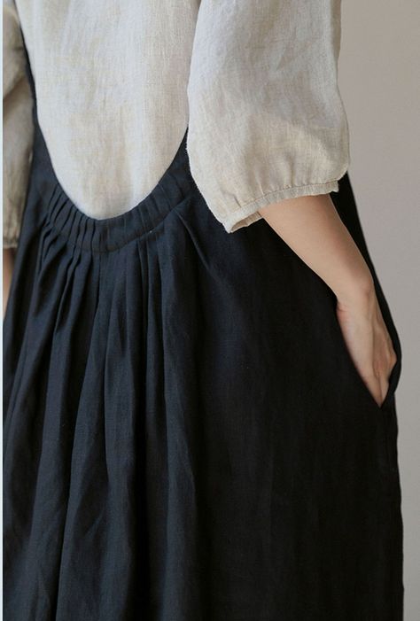 23222women's Linen Pleated Overall Dress, Pinafore Dress in Black, Women's Summer Linen Apron Dress, Handmade by OOZZ - Etsy Linen Apron Dress, Full Gown, Vintage Style Wedding Dresses, Pinafore Apron, Couture Outfits, Dress Handmade, Summer Linen, Apron Dress, Swallows