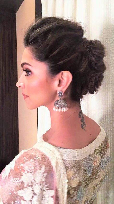 Four Quick and Easy Celebrity-Inspired Buns to Rock This Diwali - Masala Indian Wedding Guest Hairstyles, Kpop Haircut, Indian Wedding Guest, Hairstyle For Short Hair, Blonde Wedding Hair, Hairstyle For Short, Wedding Hairstyles For Medium Hair, Simple Hairstyle, Wedding Bun Hairstyles