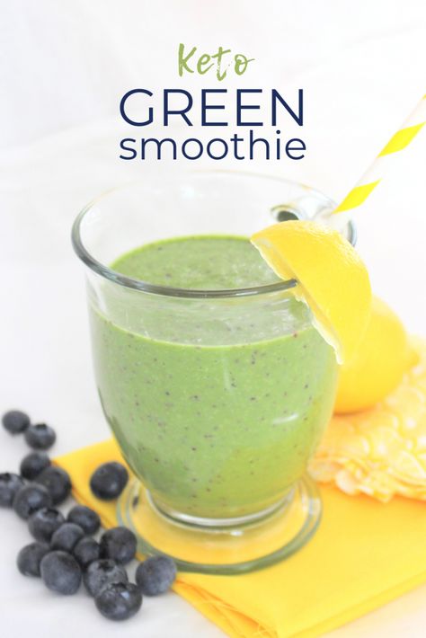 Your keto breakfast will be ready in 5 minutes! Toss berries, lemon juice, avocado, ginger root, coconut oil, spinach (or kale), and stevia drops into a blender for this keto green smoothie that you'll swear tastes just like Jamba Juice! Vitamix Juice Recipes, Kale Juice Recipes, Keto Green Smoothie, Kale Smoothie Recipes, Kale Juice, Keto Green, Citrus Smoothie, Keto Shakes, Keto Smoothie