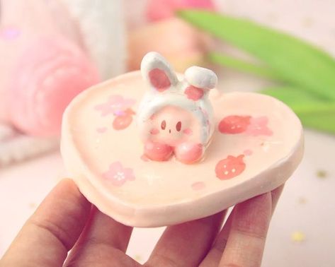 Polymer Clay Kirby, Clay Art Kawaii, Kuromi Clay Art, Bt21 Clay Art, Kawaii Clay Art, Clay Ideas Kawaii, Clay Crafts Kawaii, My Melody Clay, Clay Gifts For Boyfriend