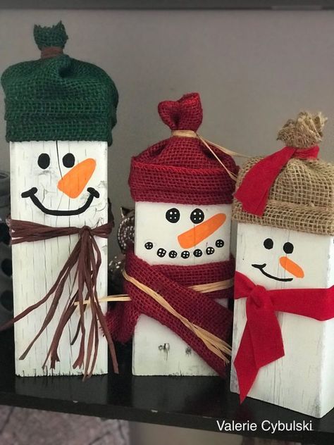 How To Make Snowman, Make Snowman, Diy Snowman Decorations, Christmas Tutorial, Snowman Blocks, Diy Snowman Ornaments, Snowman Crafts Diy, Wooden Snowmen, Upcycled Wood