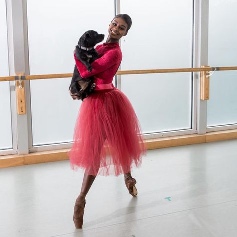 What’s better than dancers AND dogs?! Company dancers Olivia Lipnick and Ashley Murphy-Wilson teamed up with @humanerescue for a special… Ashley Murphy, Ballet Pointe, Ballet Pointe Shoes, Ballet Poses, Pointe Shoes, Dance Photos, Dance Art, Dance Pictures, Cute Backgrounds