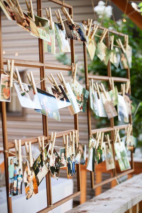 Old Wedding Photos, Old Window Frames, Wedding Photo Display, Summer Wedding Photos, Old Window Frame, Wedding Display, Wedding Activities, Frame Wedding, Childhood Photos