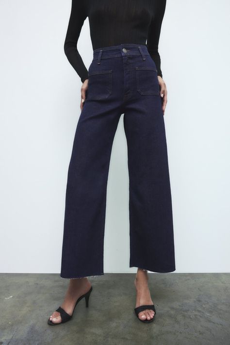 ZW THE PATCH POCKET MARINE JEANS - Blue | ZARA United Kingdom Marine Jeans Outfit, Marine Jeans, Zara Looks, Outfit Zara, Woman Jeans, Hijabi Fashion Casual, Patched Jeans, Hijabi Fashion, Zara Jeans