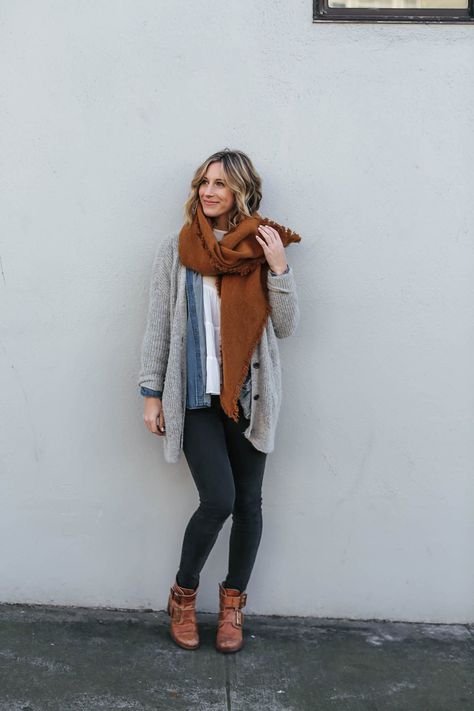 How to Layer without Sacrificing Style Perfect Winter Outfit, Winter Outfits Ideas, Cardigan Outfits, Cute Winter Outfits, Layering Outfits, Haute Couture Fashion, Grey Cardigan, Fall Winter Outfits, Outfits Ideas