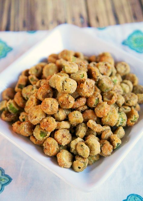 2-Ingredient Fried Okra - my favorite vegetable! SO good. I can eat the whole batch of this yummy, crunchy okra. My absolute fav! Fried Orka, Frozen Okra, Fried Okra, Okra Recipes, Plain Chicken, Summer Cookouts, 2 Ingredient, Fries In The Oven, Veggie Sides