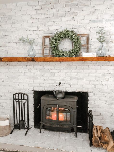 How To Lime Wash Brick Fireplace, Brick Fireplace Update, Wash Brick Fireplace, Whitewashed Brick Fireplace, Bathroom Update Diy, Whitewashed Brick, White Wash Brick Fireplace, White Brick Fireplace, Fireplace Update