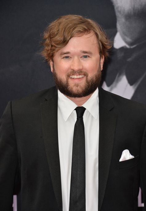 Haley Joel Osment has joined Amazon's new pilot Strange New Things. What do you think? Are you interested? Haley Joel Osment, X Files, Celebrity Crush, Actors & Actresses, Tv Shows, Actresses, Actors, Celebrities