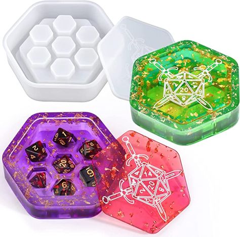 Resin Dice Mold, Dice Storage Ideas, Resin Dice Making, Dice Box Ideas, Unique Resin Art, Resin Dice Ideas, Resin Games, Diy Resin Dice, Resin Molds Silicone