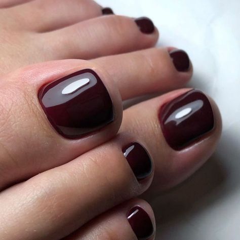 Fall Toe Nail Colors 2024 - 25 Best Ideas for Stunning Autumn Pedicures Fall Toe Nails, Fall Pedicure, Pedicure Colors, Gel Toe Nails, Toe Nail Color, Pretty Toe Nails, Nail Color Trends, Summer Toe Nails, Cute Toe Nails