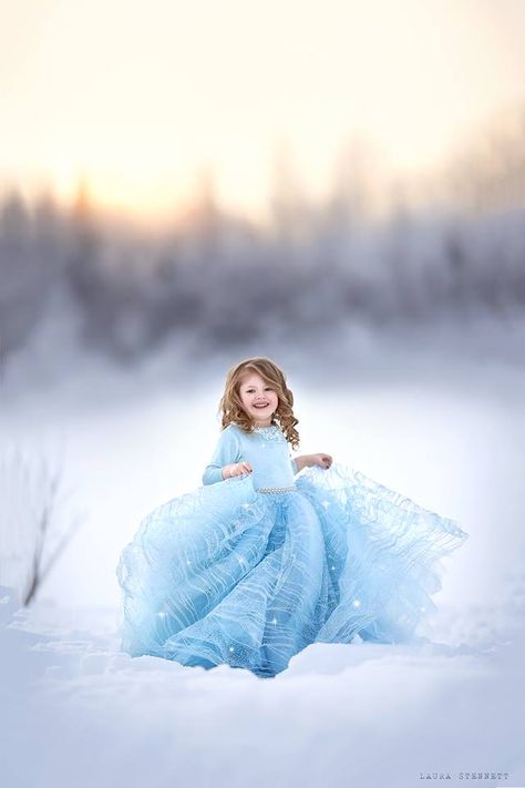 Elsa Photoshoot, Fantasy Photoshoot, Fairytale Photoshoot, Fairy Photoshoot, Snow Photoshoot, Snow Princess, Girly Girl Outfits, Winter Fairy, Winter Photoshoot