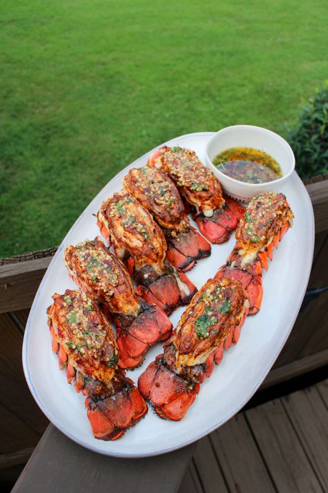 Smoked Lobster, Grill Lobster Tail Recipe, Lobster Dishes, Lobster Recipes Tail, Grilled Lobster, Lobster Tail, Boiled Food, Smoked Cooking, Lobster Recipes