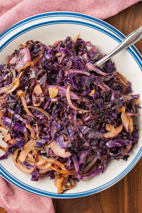 Fried Red Cabbage, Lemon Pepper Pork Chops, Purple Cabbage Recipes, Cabbage And Onions, Cabbage Dishes, Grilled Brats, Cabbage Side Dish, Red Cabbage Recipes, Sauteed Cabbage