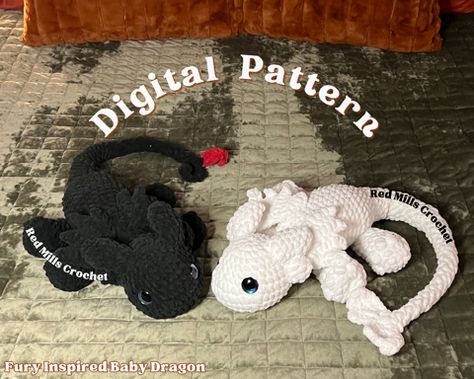 Dragon Scarf, Easy Crochet Animals, Crochet Mignon, Confection Au Crochet, Bernat Blanket Yarn, Crochet Dragon, Crochet Design Pattern, Crochet Simple, Scarf Crochet