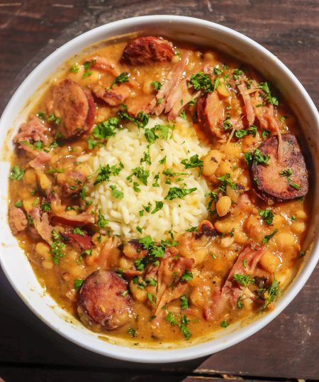 Southern White Beans Recipe, Southern White Beans, Lite Meals, Easy Gumbo, Spicy Mac And Cheese, White Bean Recipes, Navy Beans, Beans And Sausage, Ham Hock