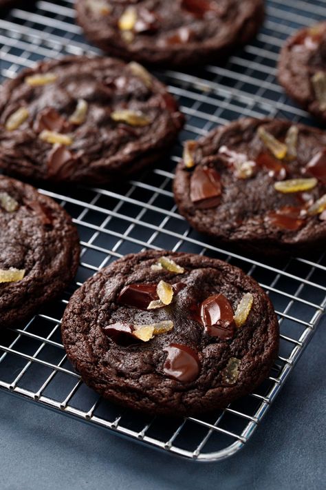 Chocolate Ginger Cookies, Ginger Cookies Recipe, Cookies Love, Dark Chocolate Cookies, Candied Ginger, Ginger Cookies, Chocolate Cinnamon, Favorite Cookies, Cookies Recipe