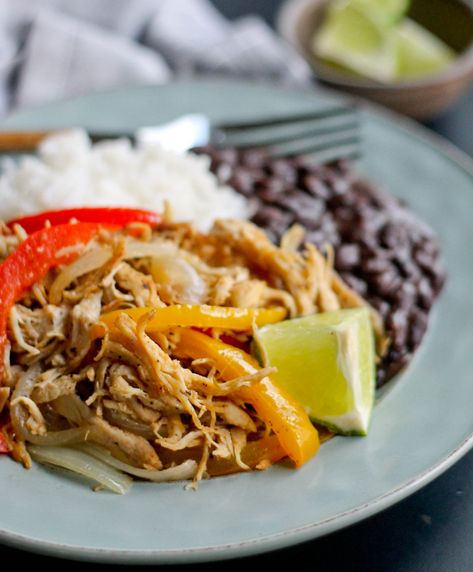 Crispy Shredded Chicken, Mojo Sauce, Rice Black Beans, Pollo Recipe, Fried Plantains, Cuban Dishes, Cuban Cuisine, Yellow Rice, Poached Chicken