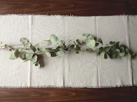 a daily something: diy | canvas drop cloth table runner, love the frayed look and the branches... Canvas Table Cloth, Table Runner From Drop Cloth, Diy Canvas Drop Cloth Painting, Painters Drop Cloth Ideas, Drop Cloth Tablecloth, Drop Cloth Projects, Canvas Drop Cloths, Farmhouse Table Runners, Table Runner Diy