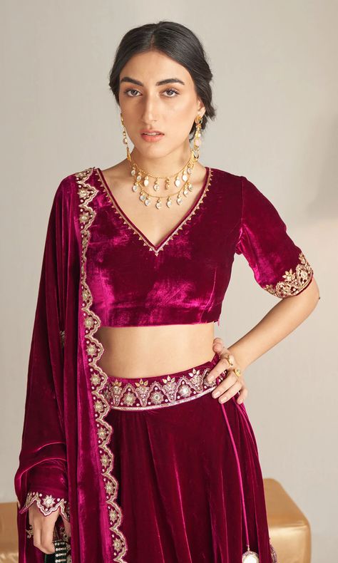 Velvet Blouse Pattern, Lehenga Belt, Velvet Top Designs, India Traditional Dress, Velvet Blouse Design, Shawl Neckline, Dabka Work, Indian Dress Up, Blouse Lehenga