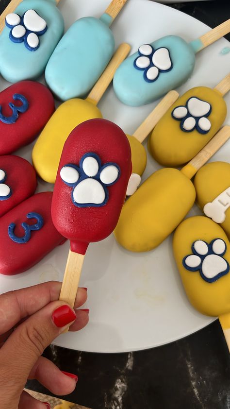 Paw Patrol Cakesicles, Paw Patrol Cake Pop, Paw Patrol Desserts, Paw Patrol Cakepops, Paw Patrol Cake Pops, Paw Patrol Birthday Party Cake, Paw Patrol Cupcakes, Paw Birthday, Paw Patrol Birthday Theme