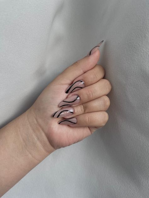 Black Lines Nails, Black Swirl Nails, Almond Nails Black, Lines Nails, Black Almond Nails, Swirl Nails, Minimalist Nail, Lines On Nails, Nails Almond