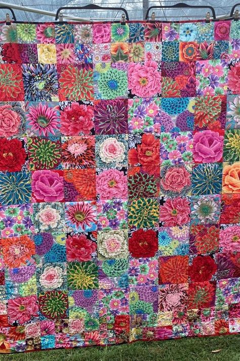 IF YOU ENJOY SEWING AND QUILTING BE SURE TO CHECK OT OUR FB GROUPS! YOU WILL BE INSPIRED! Seed Packet Quilt, Kaffe Fassett Quilts, Kaffe Fassett, Sewing Items, Seed Packets, Quilt Kit, Fabric Design, Seeds, Quilting