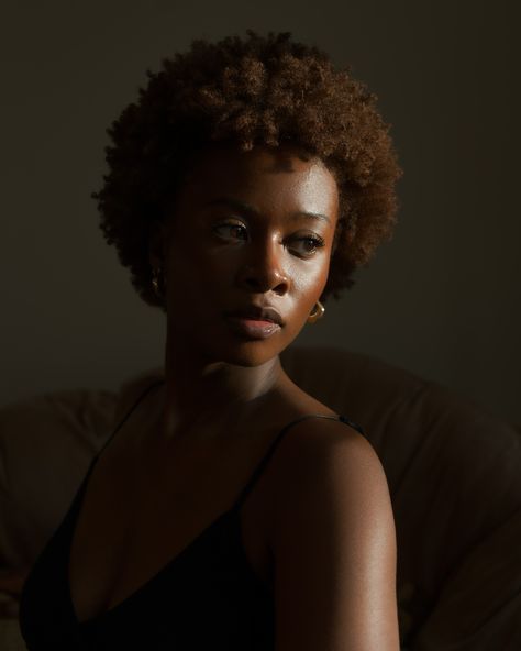 Dark Skin Lighting Reference, Black Reference Photos, Portraits Black Women, Black Woman Portrait Photography, Flowy Poses, Black Portrait Photography, All About Love Bell Hooks, Black Women Portraits, African Woman Portrait