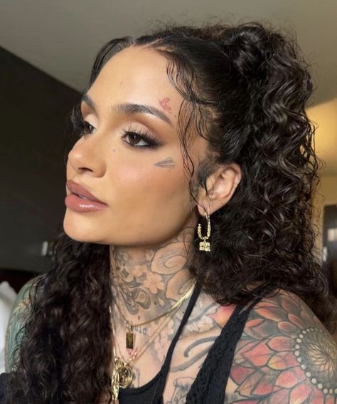 Kehlani Before And After, Kehlani Neck Tattoos, Kehlani Tattoos Inspired, Kehlani Inspired Tattoos, Kehlani Hairstyles, Kehlani Makeup, Kehlani Tattoo, Kehlani Aesthetic, Kehlani Concert