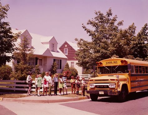 1960’s Aesthetic, 1960s Aesthetic, American Town, College Class, Southern Gothic, School Building, Vintage Americana, Vintage School, United States Travel