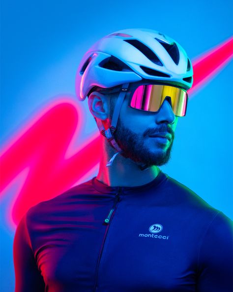 COLORS (SPECIALIZED EVADE + OAKLEY SUTRO | Behance Cycling Pose, Cyclist Photography, Cycling Studio, Sports Portraits, Bicycle Photography, Portfolio Shoot, Oakley Sutro, Sport Portraits, Cycling Photography