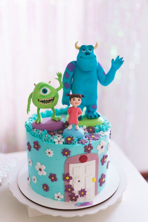 Cumple feliz foto de @mrdoomblood Monsters Inc Birthday Cake, Cake Boos, Buu Monster Inc, Monsters Inc Cake, Monster Birthday Cakes, Monster Ink, Monster Inc Cakes, Bus Cake, Monster Inc Birthday