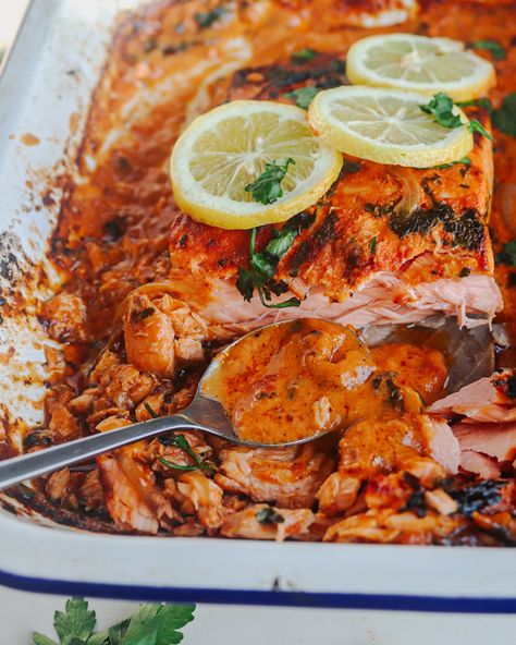 CREAMY ROASTED RED PEPPER BAKED SALMON - Hebs Sweetly Salmon Tray Bake, Creamy Salmon, Roasted Pepper Sauce, Dinner Tray, Tray Bake, Coconut Sauce, Salmon Pasta, Roasted Red Pepper, Canned Coconut Milk