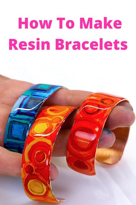 Epoxy Bracelet Diy, Resin Bracelet Ideas, How To Make Resin Jewelry, Resin Tips, Cuff Bracelets Diy, Jewellery Resin, Diy Resin Crystals, Alcohol Ink Jewelry, Resin Crystals