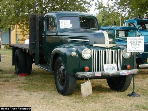 1946 ford flat bed Old Semi Trucks, 1952 Ford Truck, Semi Trailer Truck, Wine Country Travel, California Wine Country, Old Lorries, Old Ford Trucks, Classic Ford Trucks, Rat Rods Truck