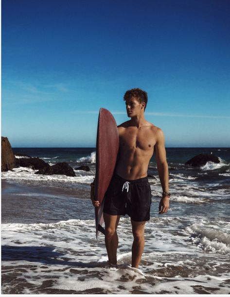 Surf Board Poses, Surf Guys, Summer Sport, Model Pics, Sports Aesthetic, Beach Photography Poses, Surf Board, Grad Pics, Gap Year