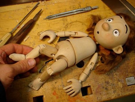 Puppetry Arts, Types Of Puppets, Puppet Theaters, Wooden Puppet, Marionette Puppet, Puppet Making, Puppet Theater, Wooden Doll, Wholesale Gifts