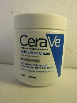 Cera Ve Moisturizing Cream, Cera Ve, Hygiene Routine, Moisturizing Cream, Moisturizing Lotions, Moisturizer Cream, Coconut Oil Jar, Glow Up?, Christmas List