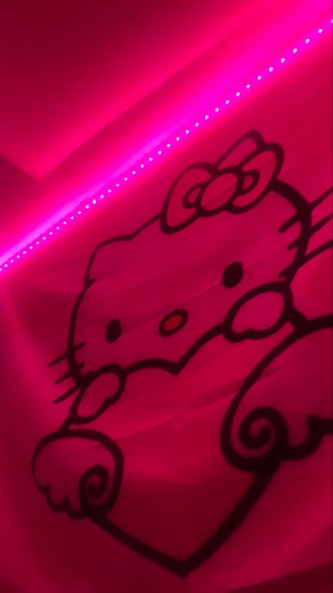 Hello Kitty Aesthetic Wallpaper Ipad, Hello Kitty Baddie Aesthetic, Wallpaper Backgrounds Hello Kitty, Kitty Aesthetic Wallpaper, Hello Kitty Aesthetic Wallpaper, Find My Iphone Icon, Cinnamon Roll Hello Kitty, Backgrounds Hello Kitty, Hello Kitty Beach