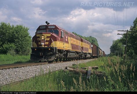 RailPictures.Net Photo: WC 6655 Wisconsin Central EMD F45 at near Burlington, Wisconsin by Run8diesel Burlington Wisconsin, Spring Afternoon, Railroad Photography, The Rain, Santa Fe, Wisconsin, Light Box, Photo Sharing, Train