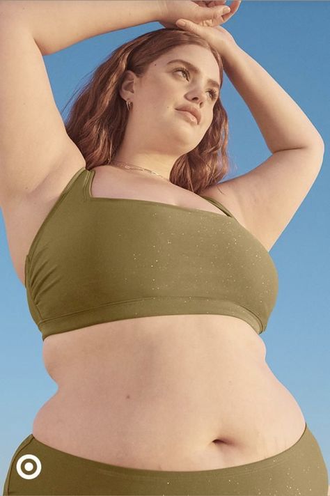 Summer Poses Reference, Plus Size Photo Reference, Soft Jawline Aesthetic, Belly Reference, Female Body Reference Models, Forshorting Poses, Plus Size Reference Poses, Art Reference Models, Plus Size Body Reference