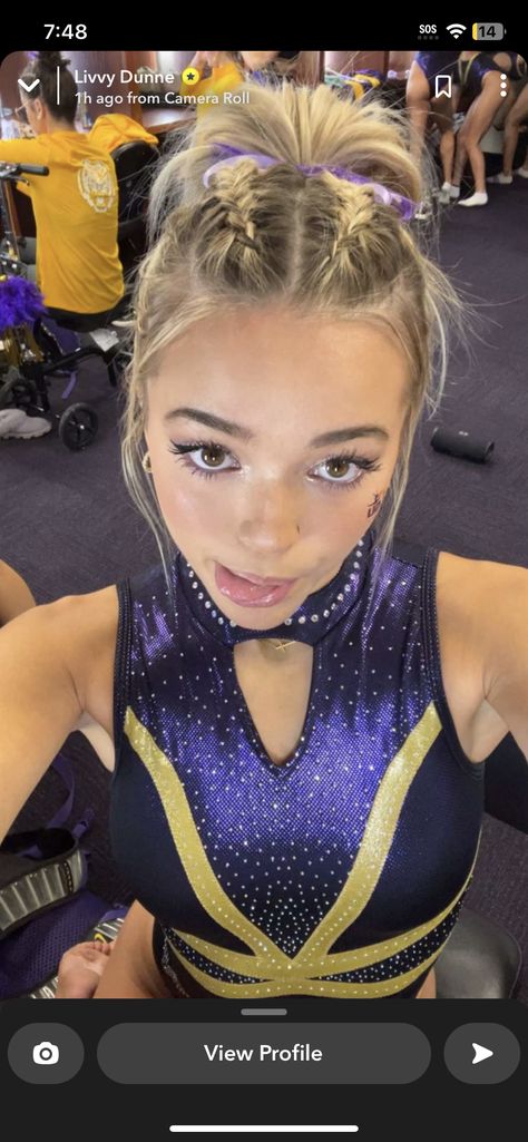 Livvy Dunne Gymnastics Hair, Olivia Dunne Hair, Livvy Dunne Hair, Livvy Dunne Aesthetic, Livy Dunne Gymnastics, Livy Dunne Gyat, Livvydunne Gymnastics, Olivia Dunne Instagram, Livvy Dunne Gyat