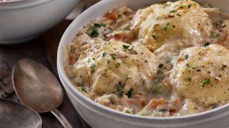 This is the sort of recipe you'll return to every year because you like not only eating the meal again, but also the memories it evokes. Quick Chicken And Dumplings, Creamy Chicken And Dumplings, Frozen Dumplings, Stew Chicken Recipe, Dumplings For Soup, Quick Chicken, Southern Food, Dumpling Recipe, Chicken Stew