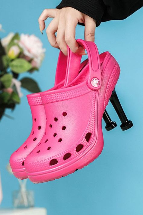 Croc Heels—How to Pull off These Iconic Shoes – Svelte Magazine High Heel Crocs, Croc Heels, Pink Crocs, Crocs Fashion, High Heel Clogs, Light Fashion, Y2k Summer Outfits, Fashion Decoration, Clog Heels