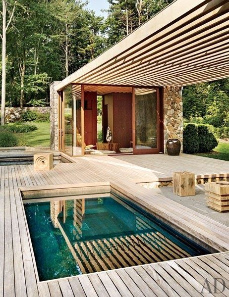 29 Small Plunge Pools to Suit Any Sized Backyard (and Budget) Kleiner Pool Design, Small Pools, Small Pool, Design Exterior, Pool Spa, Contemporary Outdoor, Outdoor Swimming, Futurism, Outdoor Rooms